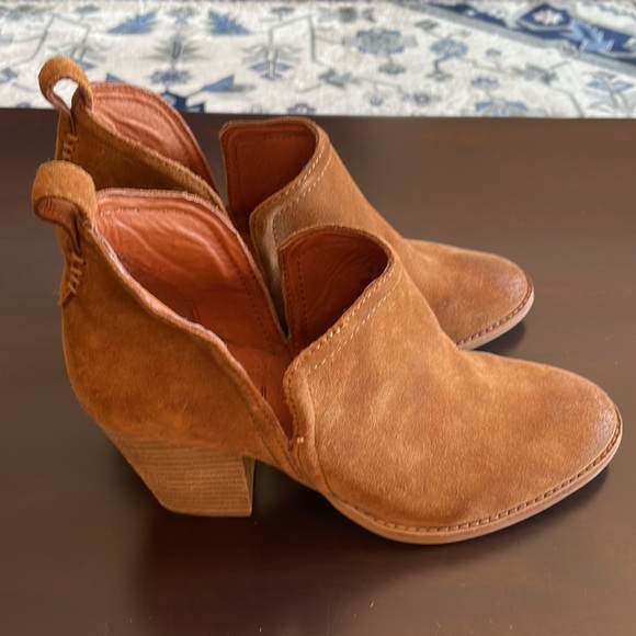 Booties - Picture 3 of 3